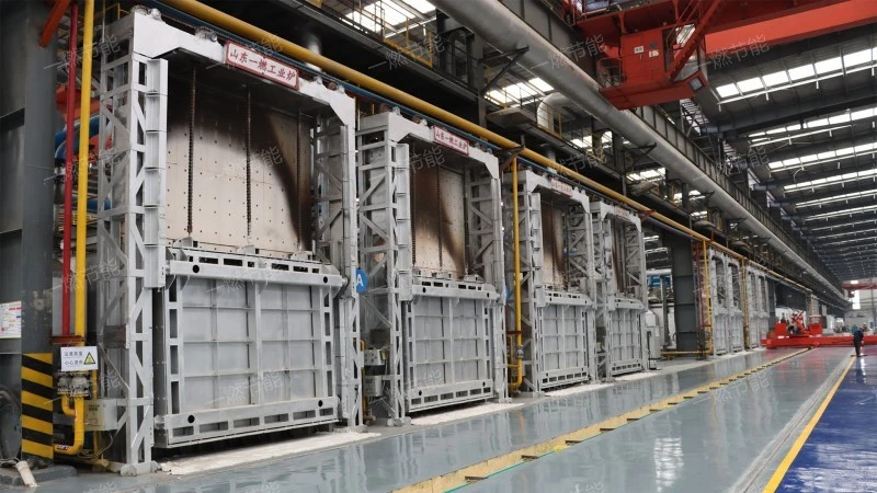Energy saving and environmentally friendly tubular heating furnace