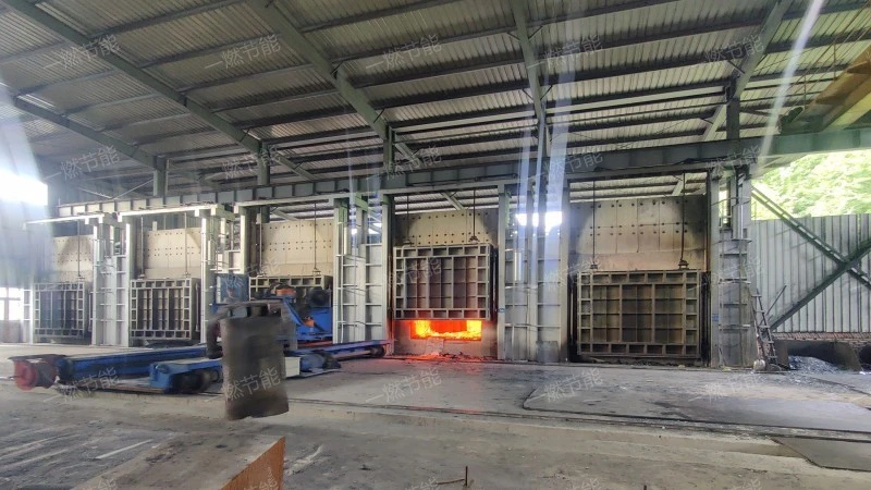 Round tube heat treatment furnace